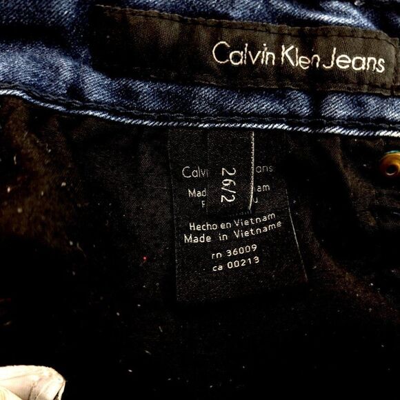 Calvin Klein Ultimate Skinny Dark Blue Denim Jeans 26/2 Mid Rise‎ Measures 28/31 - Picture 8 of 14